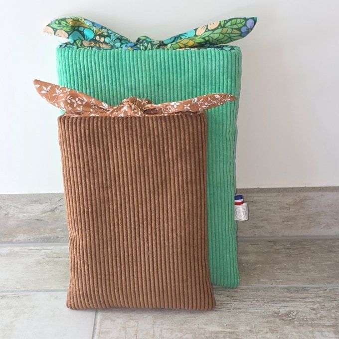 Pochette grand livre de poche et tablette 