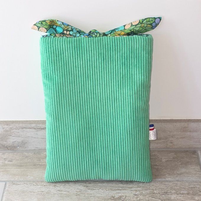 Pochette grand livre de poche et tablette